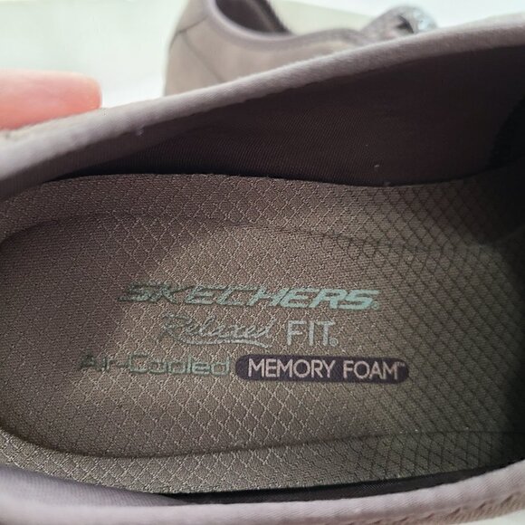 Skechers Brown Breathe Easy Remember Me Vegan Leather Bungee Slip On Sneaker - Picture 10 of 11